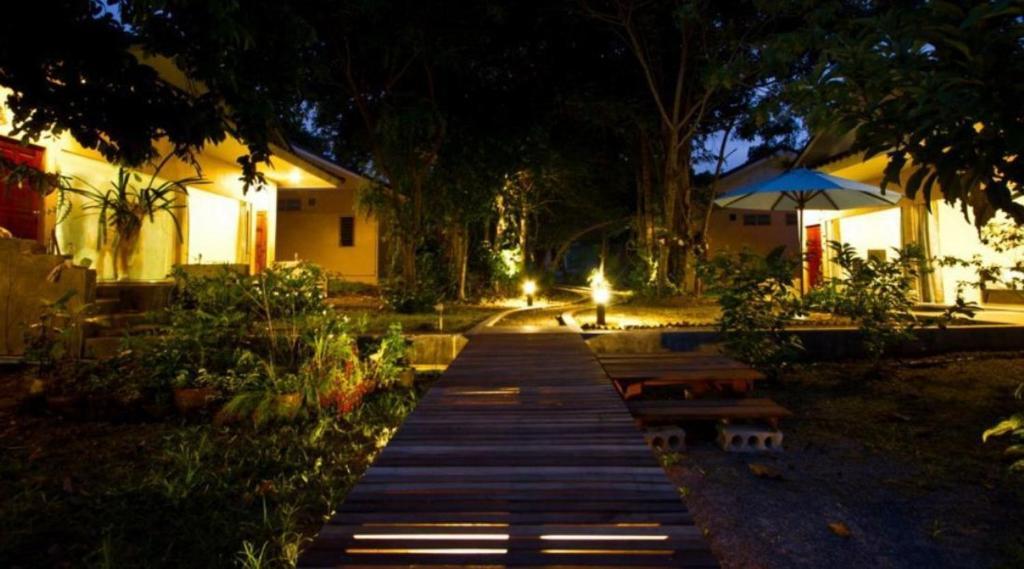Villa De Mama Rawai Exterior foto