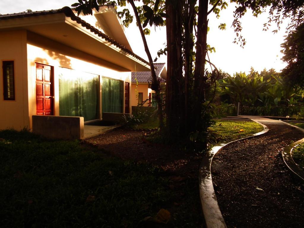 Villa De Mama Rawai Exterior foto